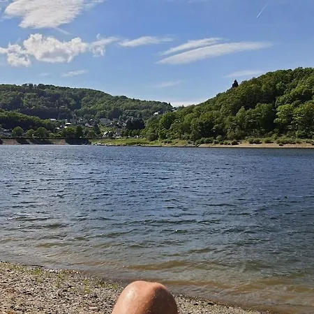 Freistehendes Haus Urftseeroute Am Nationalpark Gemuend! 別荘 シュライデン