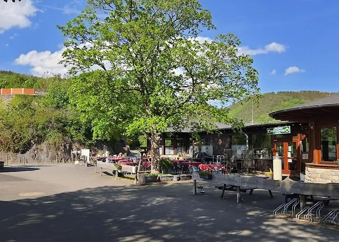 Freistehendes Haus Urftseeroute Am Nationalpark Gemuend! * 施莱登